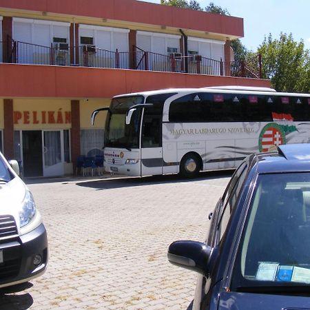 Hotel Pelikan Hódmezővásárhely Esterno foto