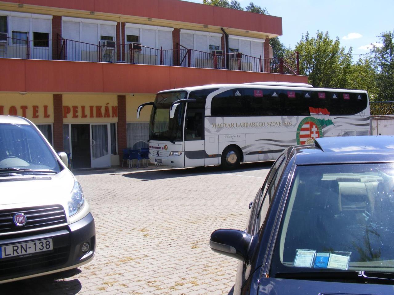 Hotel Pelikan Hódmezővásárhely Esterno foto