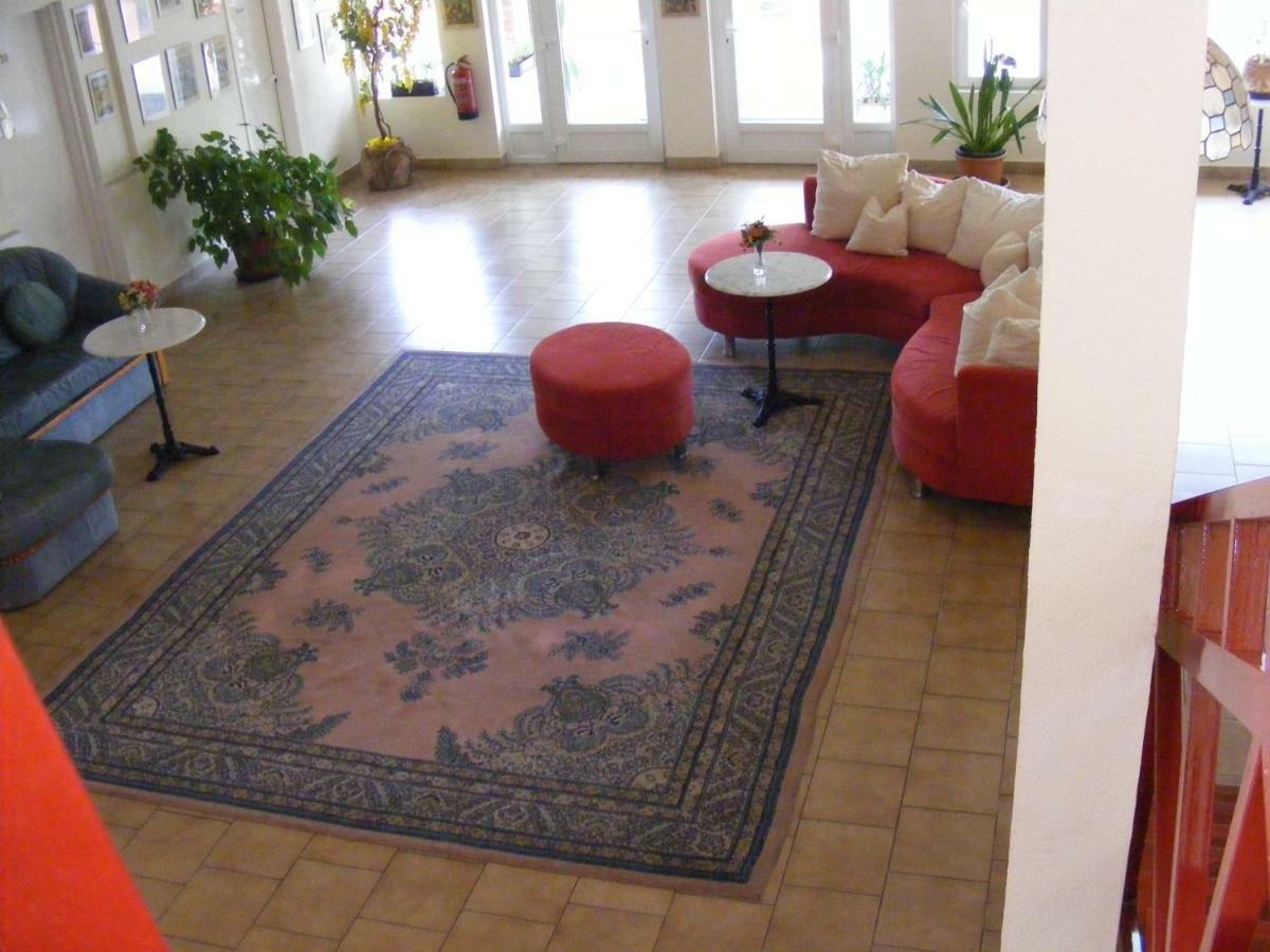 Hotel Pelikan Hódmezővásárhely Esterno foto